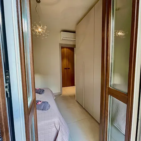 Rosso Διαμέρισμα *